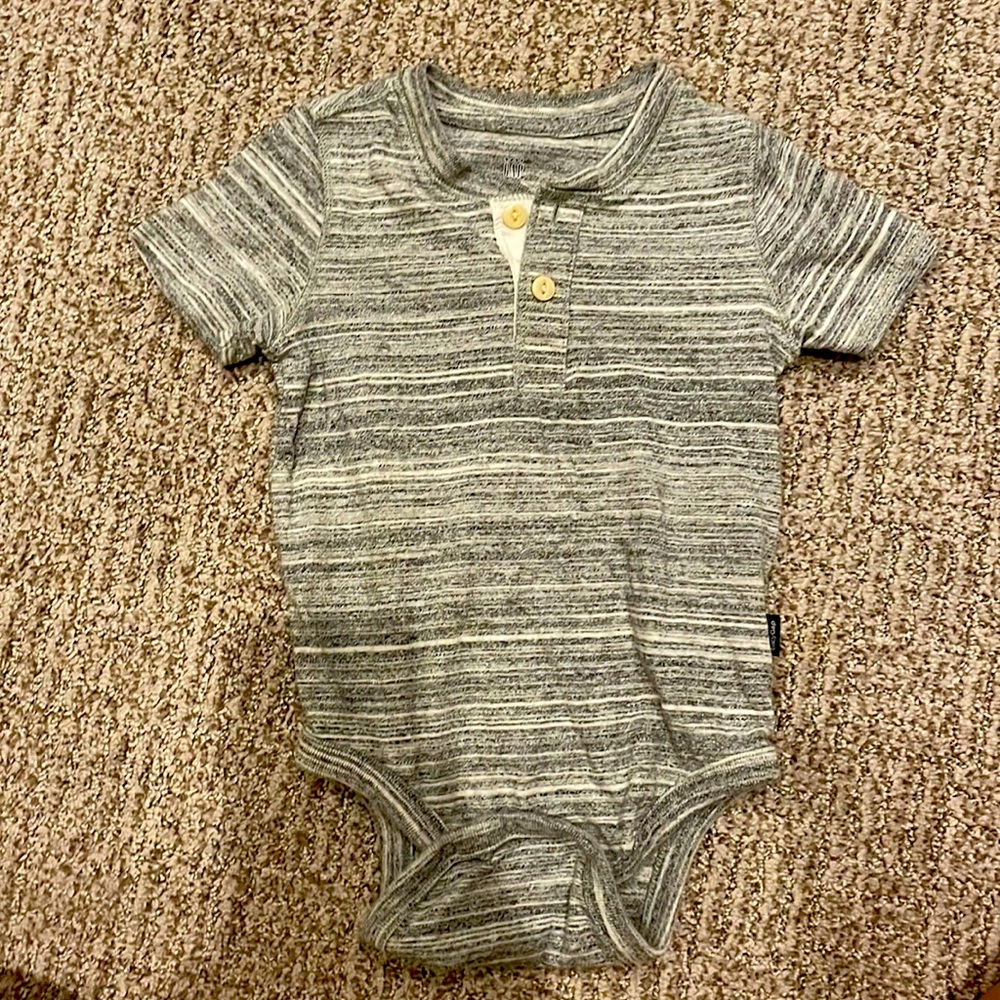 Baby GAP grey onesie